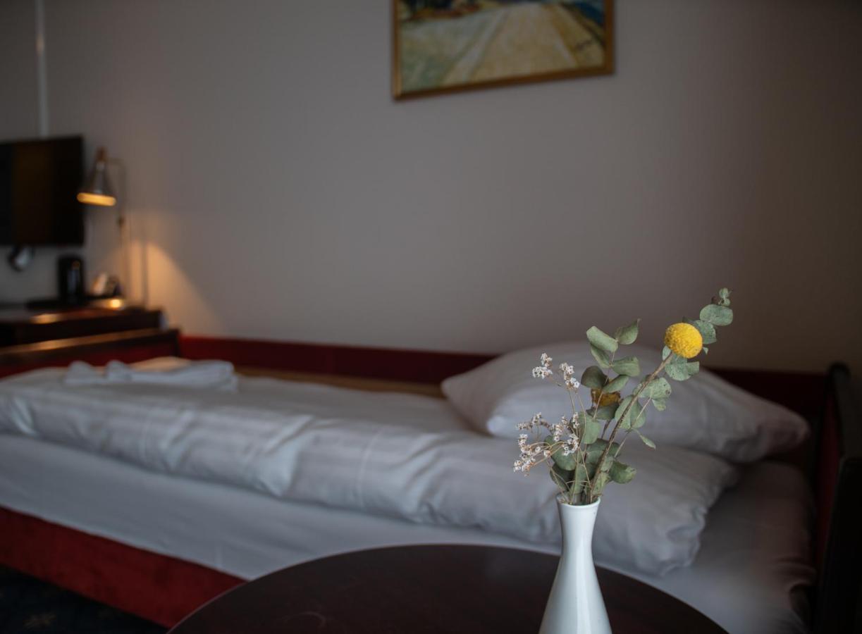 Hotel Sogarden Brorup Ngoại thất bức ảnh